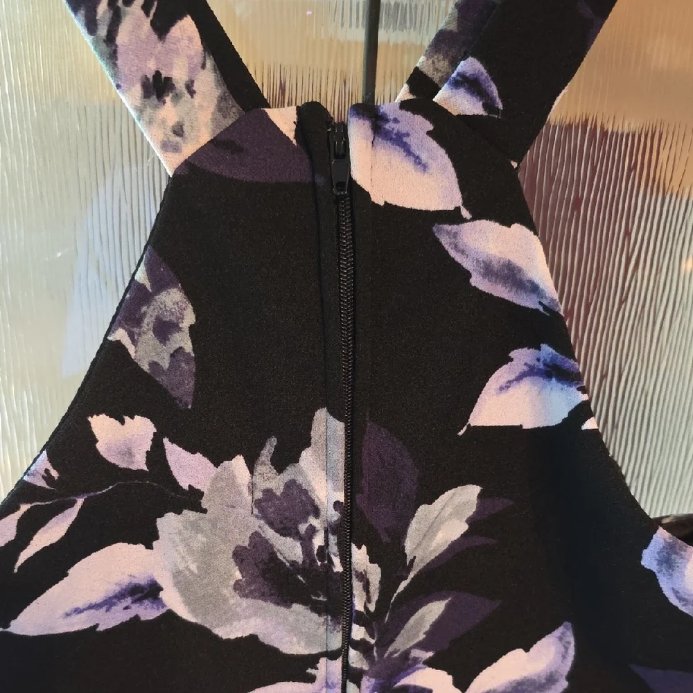 Xtraordinary Black and Blue Floral Backless Dress, Medium🖤💙 Like New Condition